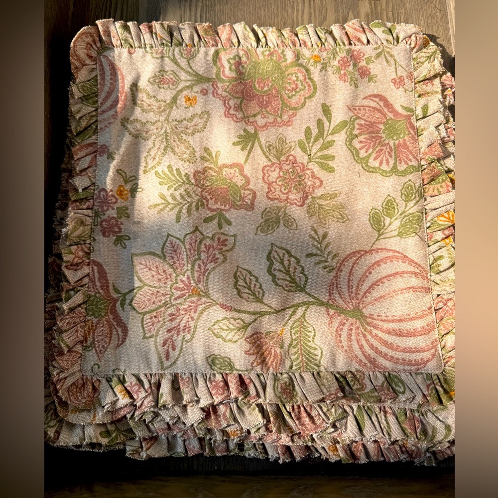 Floral Ruffled Placemats